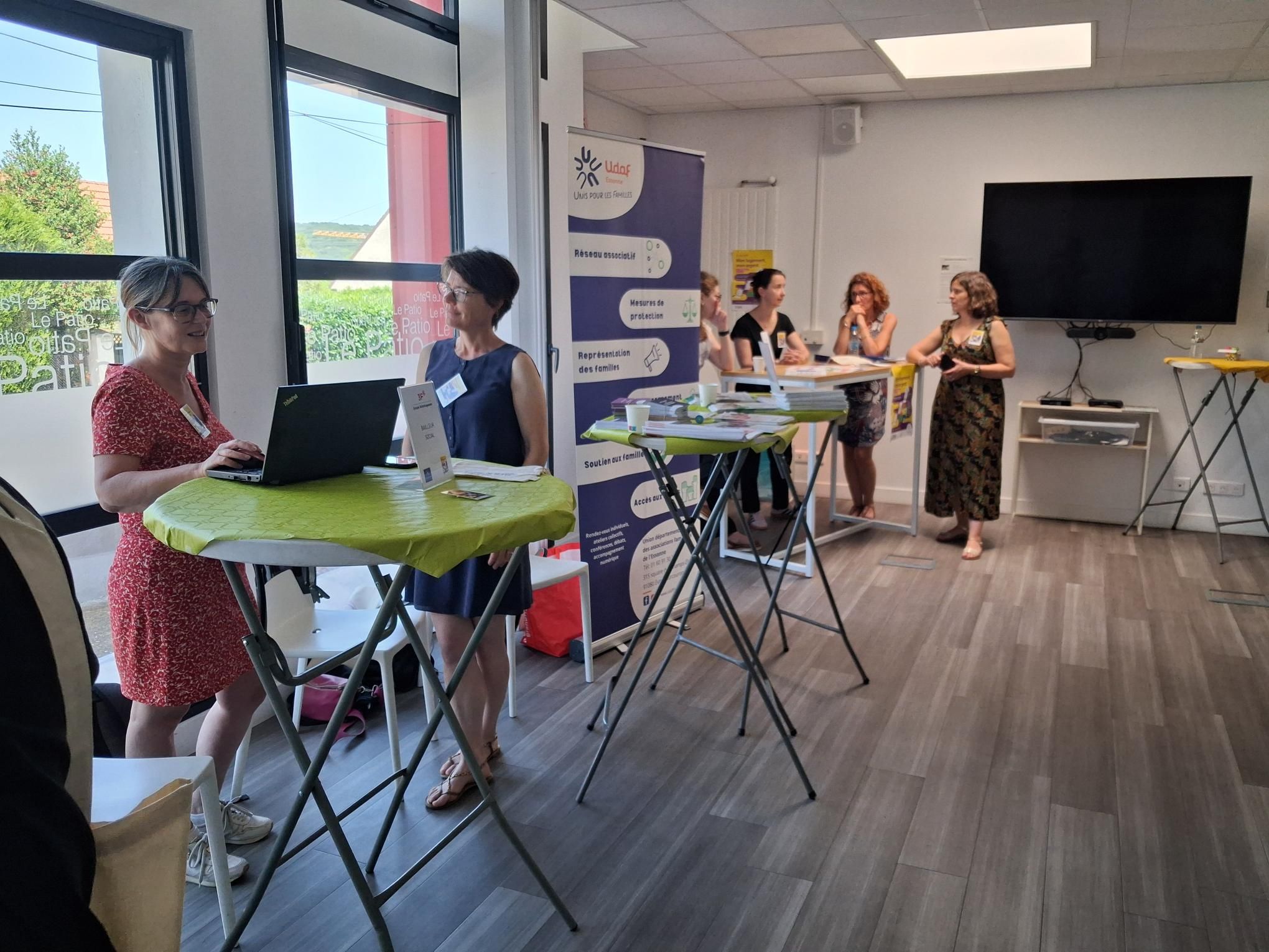 L'Udaf de l'Essonne présente à l'atelier ＂Mon logement, mon argent＂ à Igny